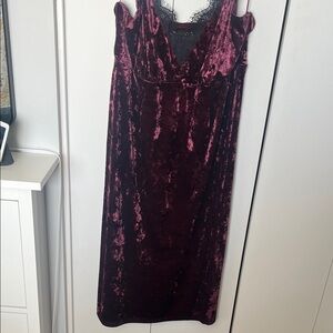 Addition Elle Velvet Midi Dress in Deep Wine